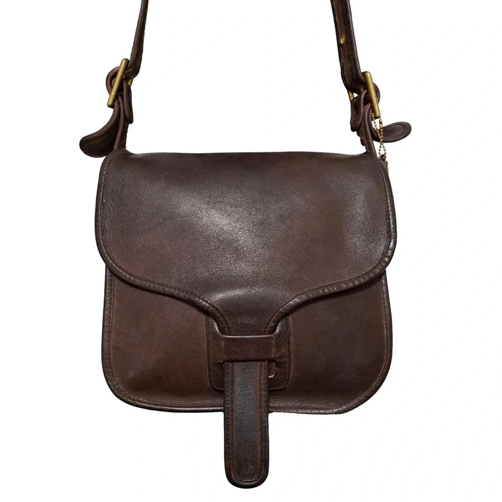 Vintage COACH Mahogany Brown Glove Tanned Leather Courier Saddle Bag EUC NYC